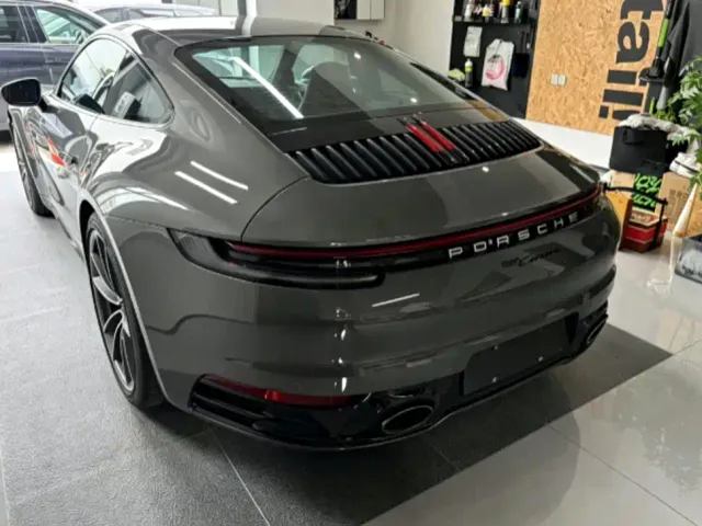Porsche 911 — Фото автомобиля 2