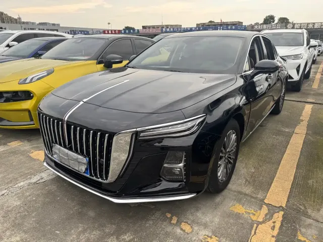 Фотография автомобиля — Hongqi H5