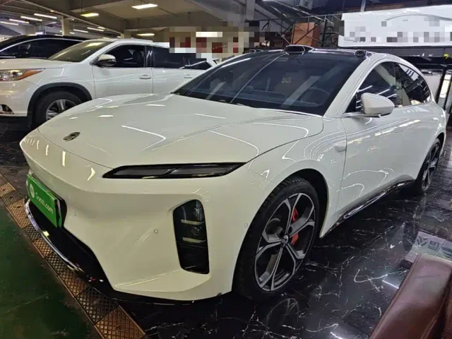 Фотография автомобиля — Nio ET5 Touring