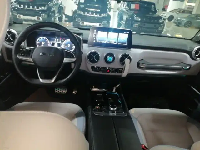 BAIC BJ40 — Фото автомобиля 9
