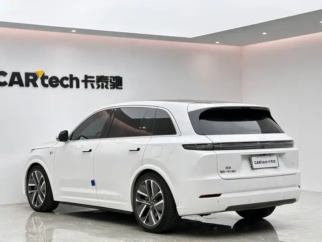 Li Auto L7 — Фото автомобиля 3
