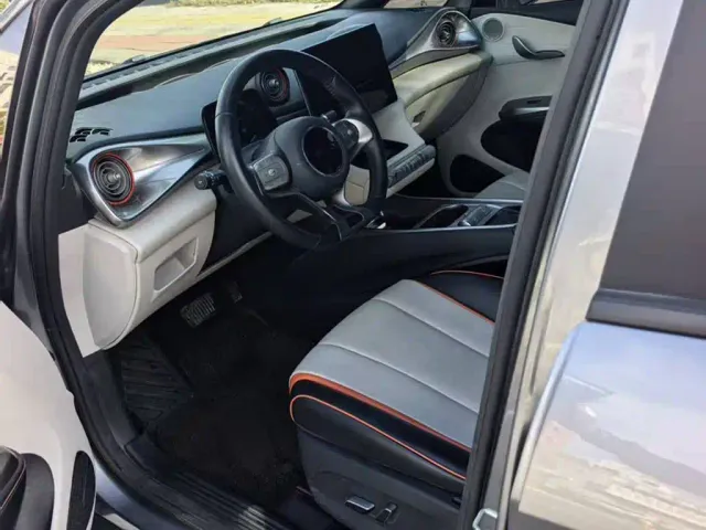 BYD Dolphin — Фото автомобиля 12