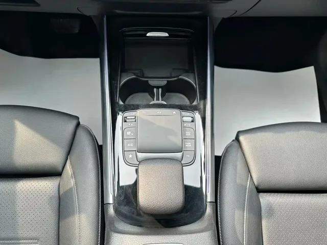 Mercedes-Benz GLA-Class — Фото автомобиля 19