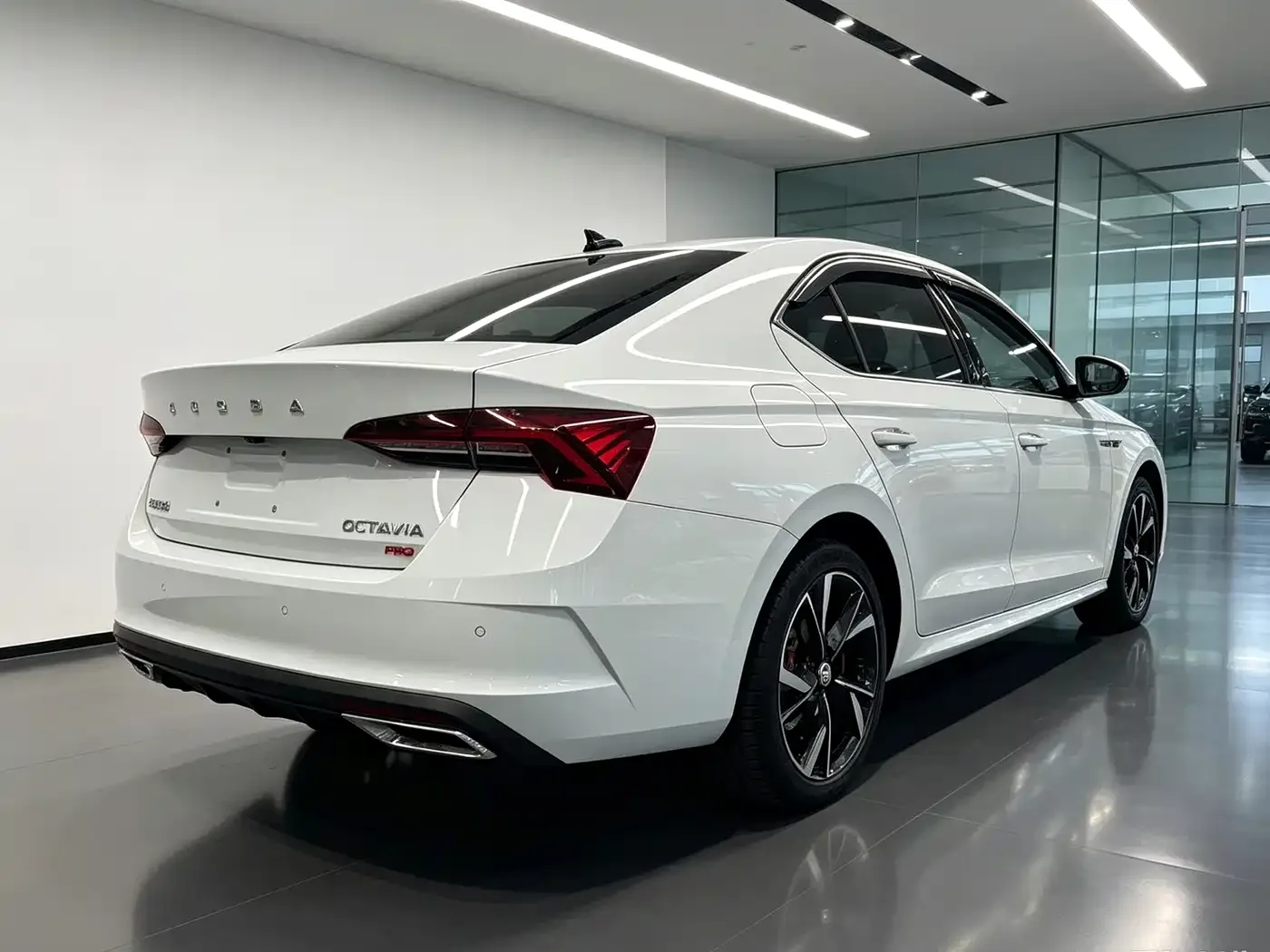 Škoda Octavia 2022 PRO TSI280 Luxury Edition — Фото автомобиля 5