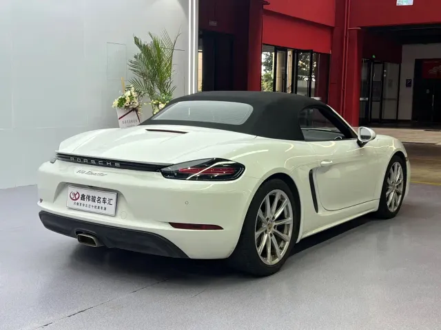 Porsche 718 — Фото автомобиля 12