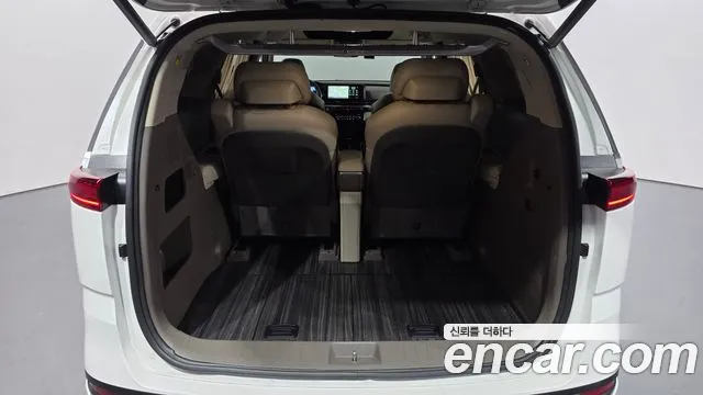 Kia Carnival 4th Gen — Фото автомобиля 24
