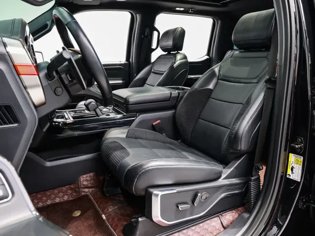 Ford F-150 Raptor — Фото автомобиля 10