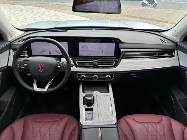 Hongqi HS5 — Фото автомобиля 17