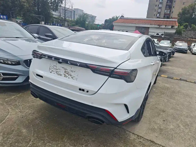 Geely Binrui — Фото автомобиля 18