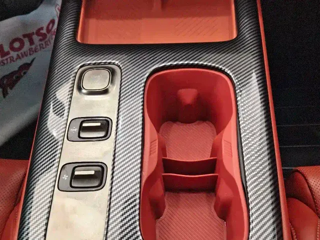 Xiaomi SU7 — Фото автомобиля 8