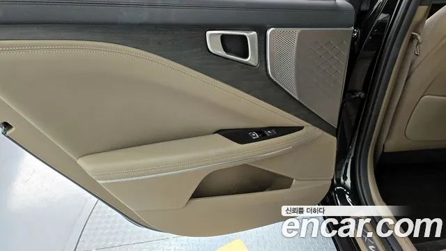 Kia K8 2.5 Бензин 2WD — Фото автомобиля 25