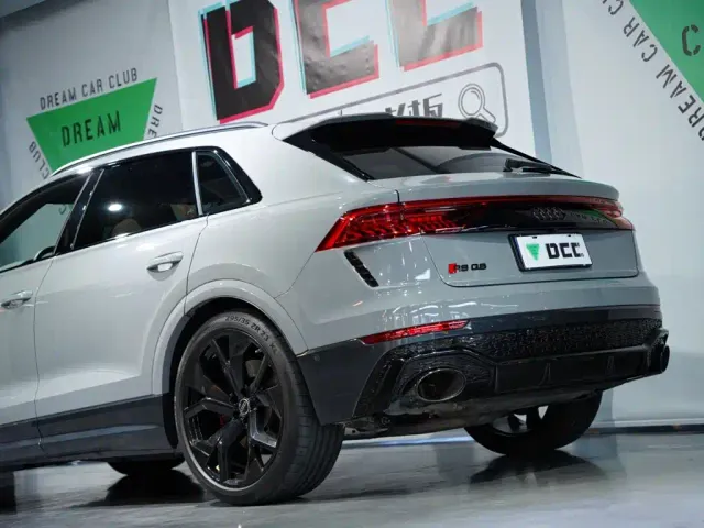 Audi RS Q8 — Фото автомобиля 18