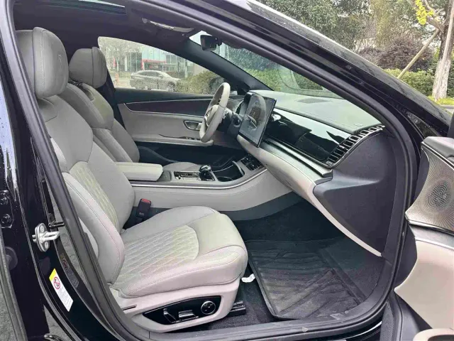 BYD Han — Фото автомобиля 10