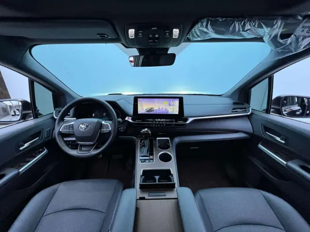 Toyota Granvia — Фото автомобиля 8
