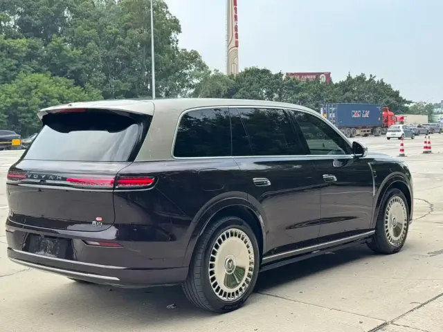 Voyah Auto VOYAH Taisan 2026 Model Base — Фото автомобиля 7