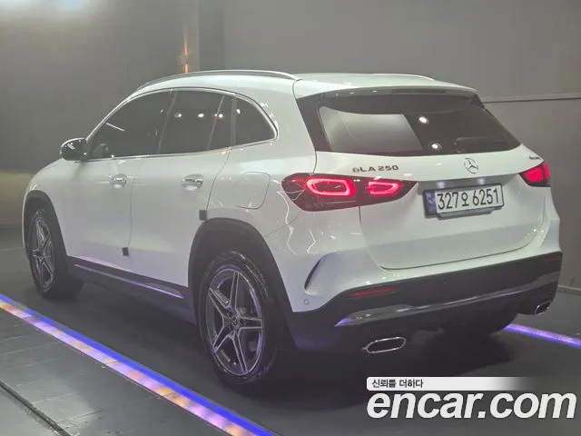 Mercedes-Benz GLA-Class — Фото автомобиля 3