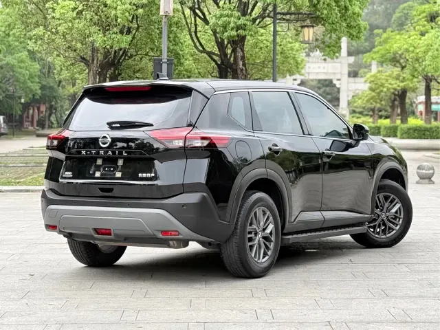 Nissan X-Trail — Фото автомобиля 6