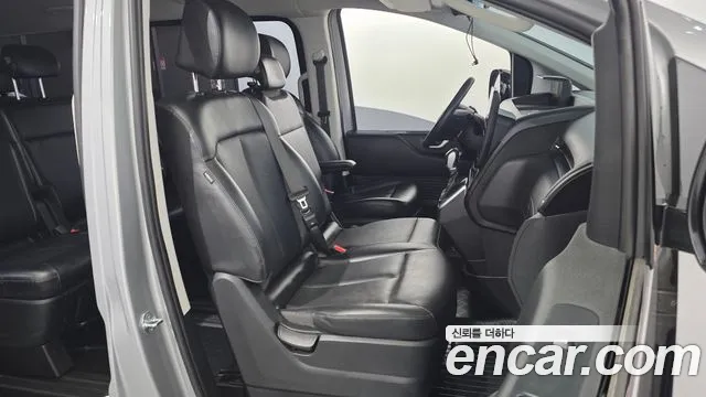 Hyundai Staria — Фото автомобиля 16