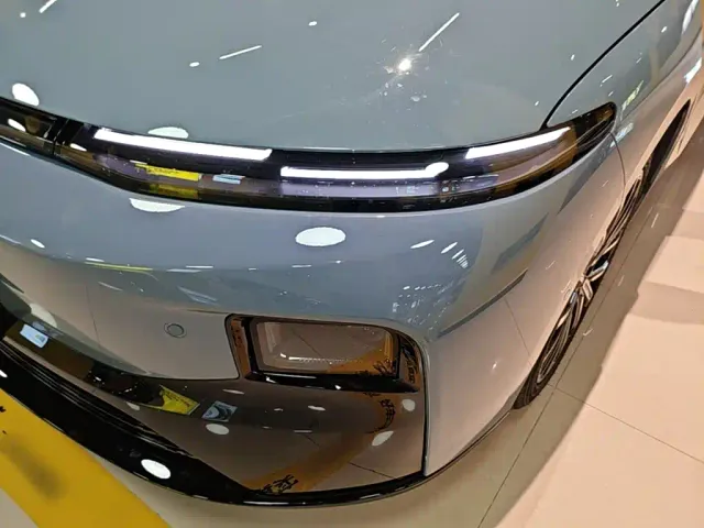 Leapmotor B01 — Фото автомобиля 23
