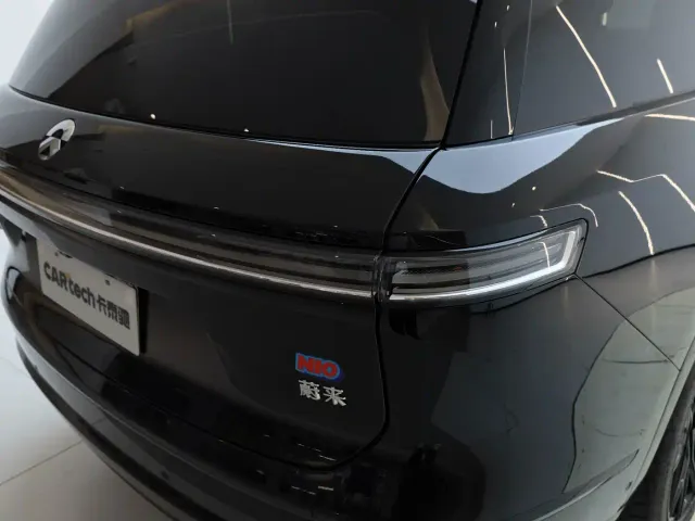 Nio ES8 — Фото автомобиля 7
