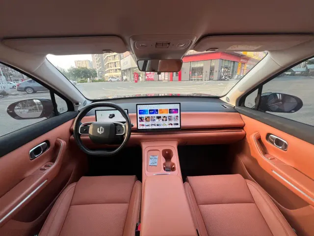 Leapmotor C10 — Фото автомобиля 5