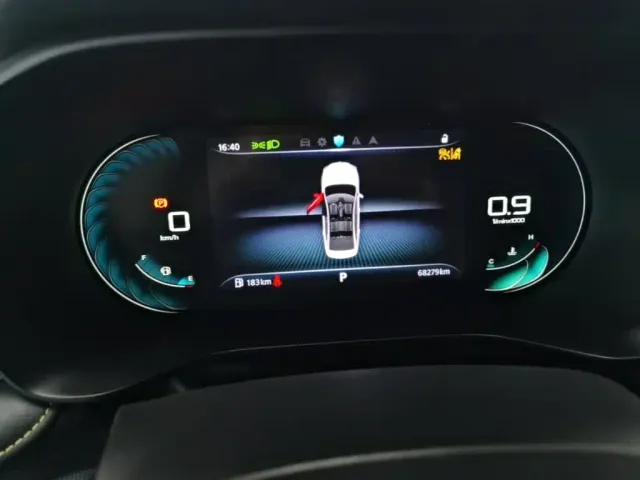 Roewe i5 — Фото автомобиля 11