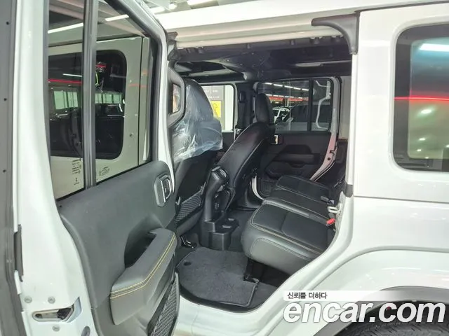Jeep Wrangler JL — Фото автомобиля 9