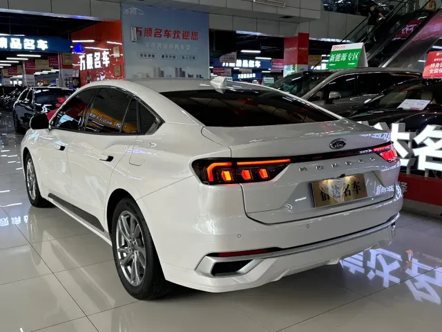 Ford Mondeo — Фото автомобиля 14