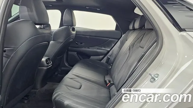 Hyundai AVANTE — Фото автомобиля 26