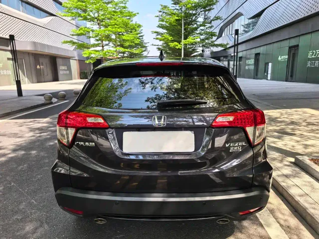 Honda Vezel — Фото автомобиля 8