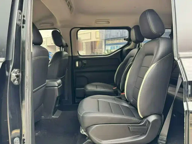 Wuling Zhengcheng — Фото автомобиля 10