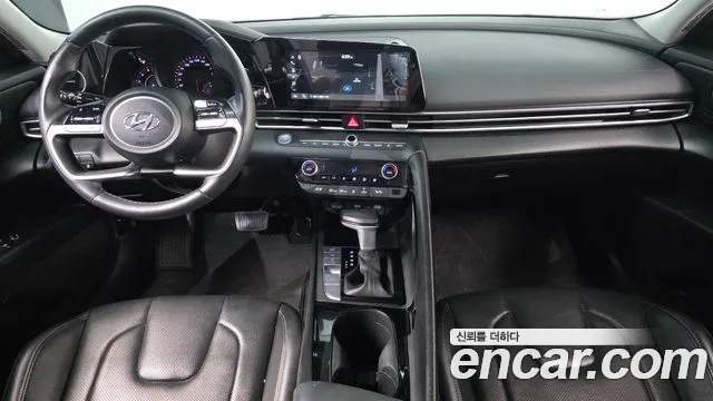 Hyundai Avante CN7 — Фото автомобиля 10