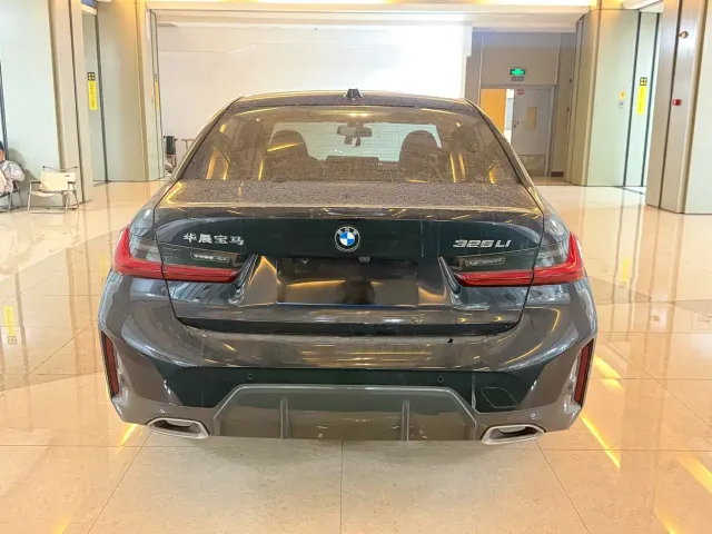 BMW 3 Series — Фото автомобиля 11