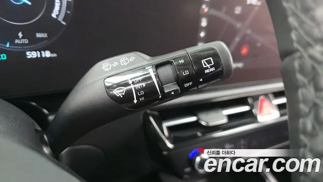 Kia Niro — Фото автомобиля 28