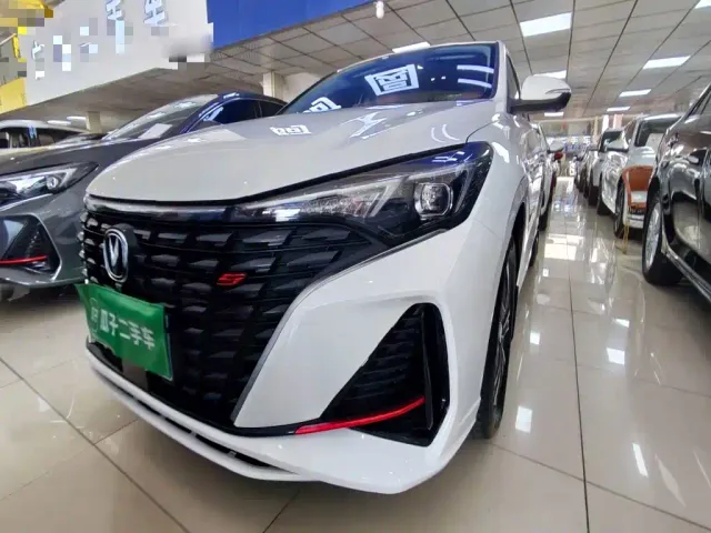 Changan Eado — Фото автомобиля 23