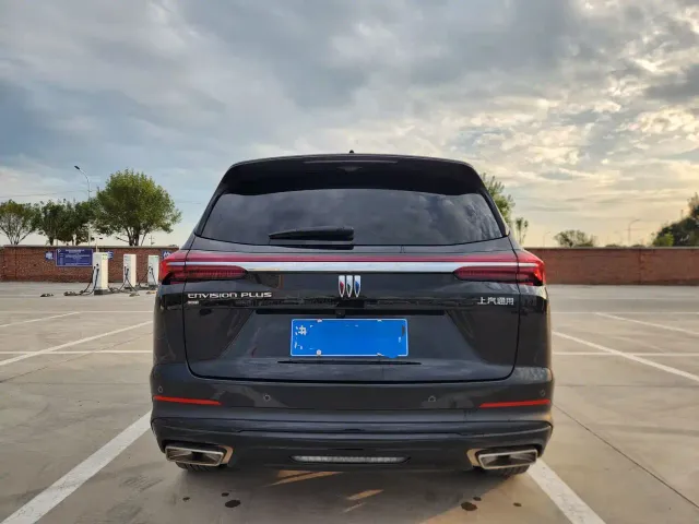 Buick Envision Plus — Фото автомобиля 5