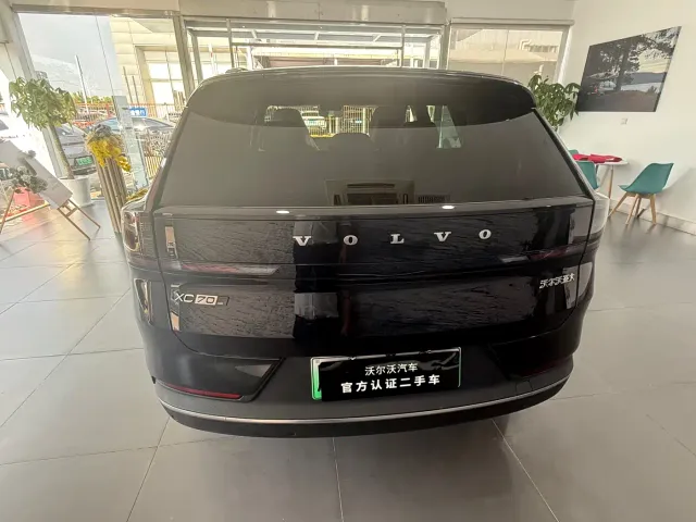 Volvo XC70 Plug-in Hybrid — Фото автомобиля 7