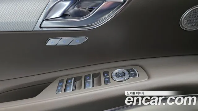 Genesis GV80 — Фото автомобиля 26