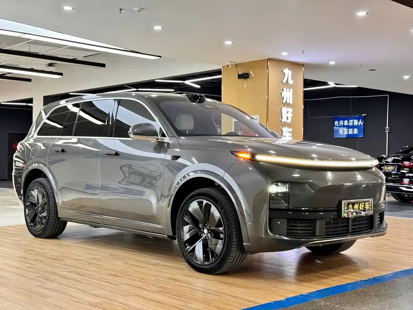 Li Auto Li Xiang L9 2022 Max — Фото автомобиля 3