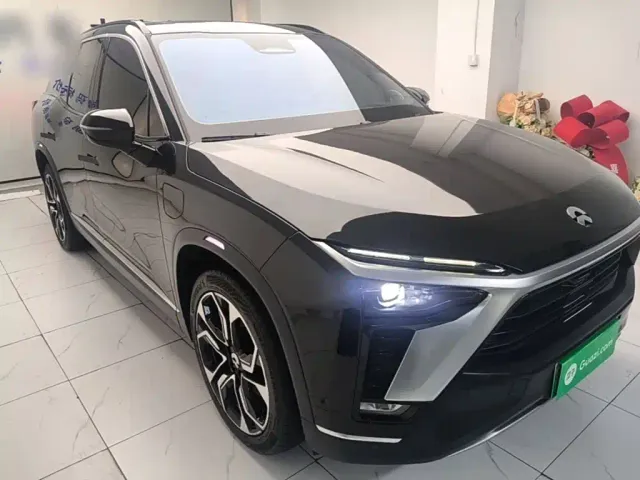 Nio ES8 — Фото автомобиля 3