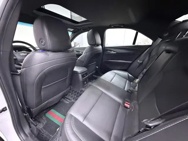 Cadillac CT4 — Фото автомобиля 13