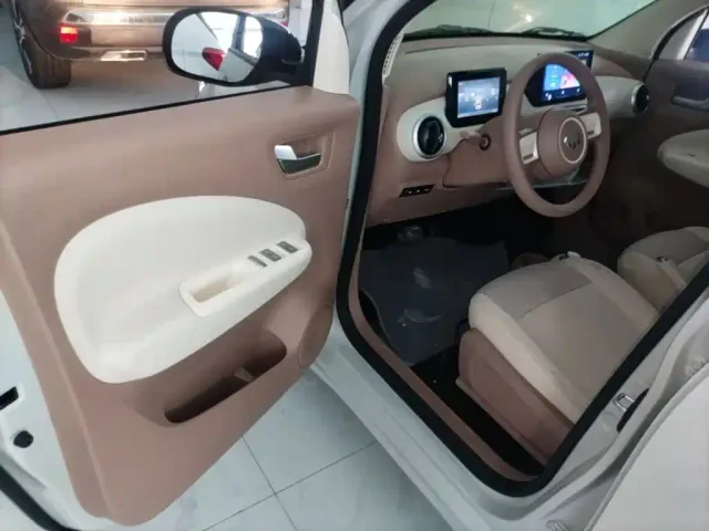 Wuling Hongguang Mini EV — Фото автомобиля 15