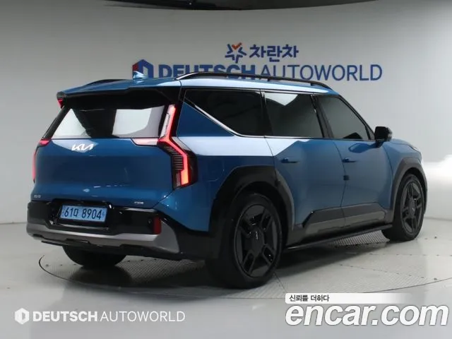 Kia EV9 — Фото автомобиля 2