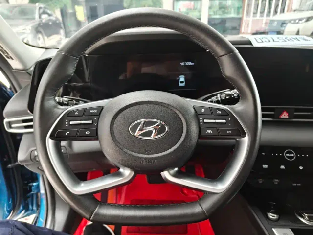 Hyundai Elantra — Фото автомобиля 6