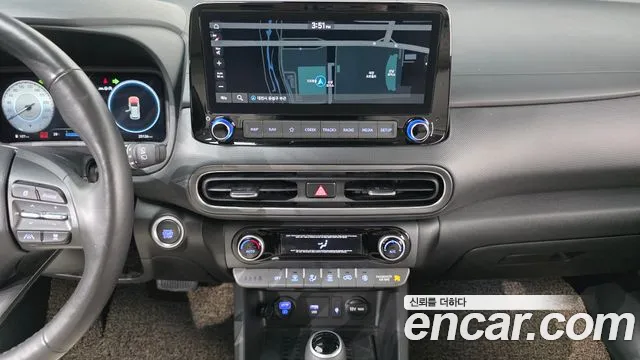 Hyundai Kona Новый Kona Бензин 1.6 турбо 2WD — Фото автомобиля 16
