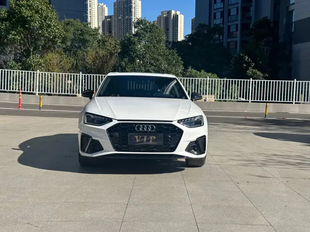 Audi A4L — Фото автомобиля 3