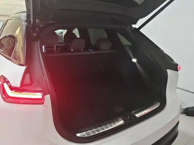 Nio ES7 — Фото автомобиля 4