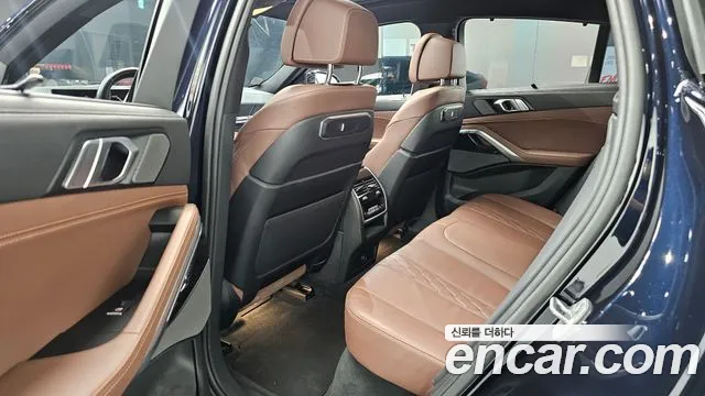 BMW X6 xDrive40i M Sport — Фото автомобиля 26