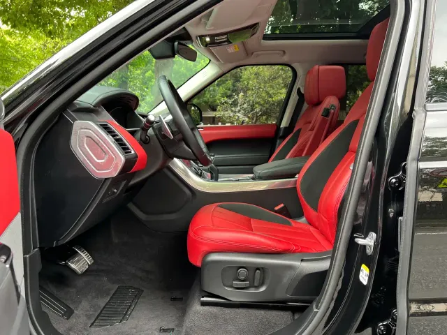 Land Rover Range Rover Sport — Фото автомобиля 5