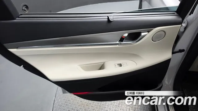 Hyundai Grandeur New — Фото автомобиля 14